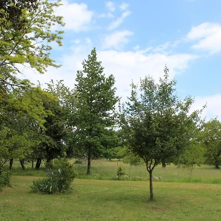 Maison De Charme En Dordogne Avec Parking Et Animaux Acceptes - Fr-1-616-103 *