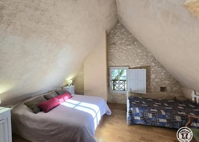 Maison De Charme En Dordogne Avec Parking Et Animaux Acceptes - Fr-1-616-103 *